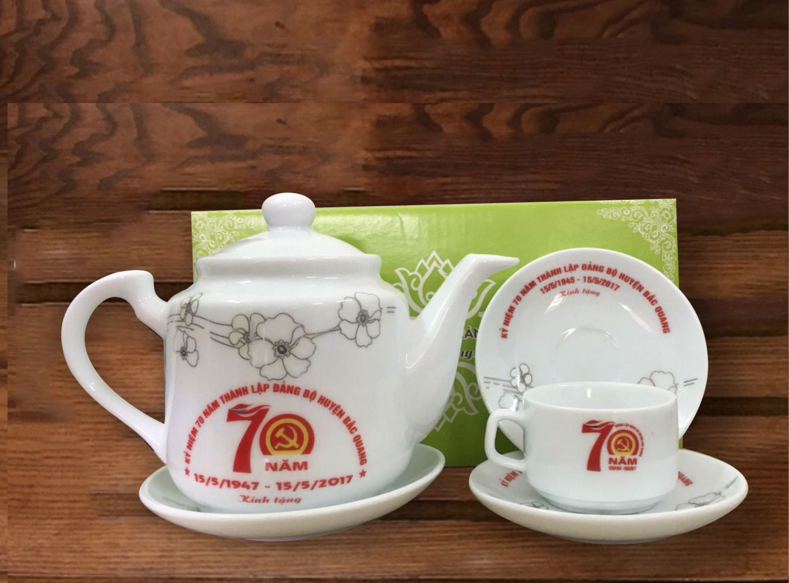 Bộ ấm chén